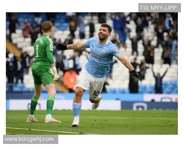 欧冠激战利物浦与多特蒙德握手言和红牌争议引发全场热议 欧冠激战利物浦与多特蒙德握手言和红牌争议引发全场热议