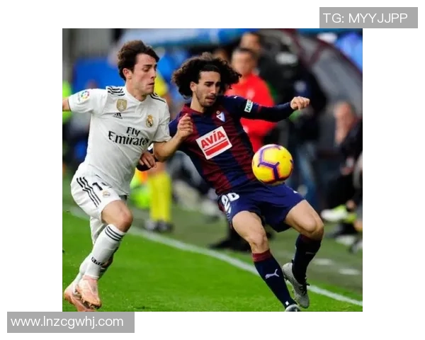 英超激战巴萨逆转波尔图补时绝杀引发全场狂欢战术解析