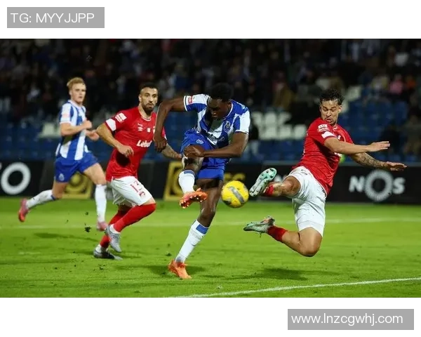 德甲激战里昂逆转波尔图点球大战引发争议与全场沸腾